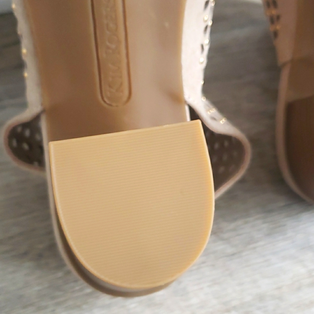 Kim Rogers Susie Sandals in Beige - Picture 10 of 11
